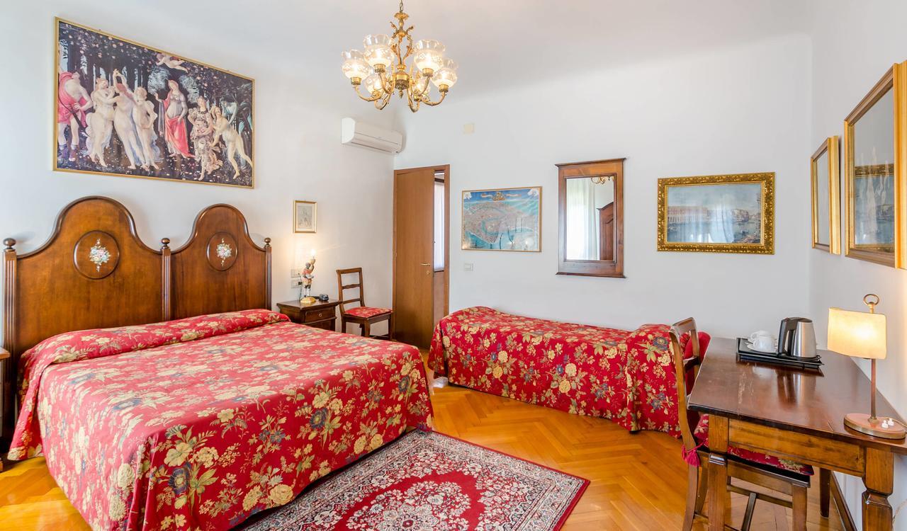 مبيت وإفطار البندقية Casa Rezzonico المظهر الخارجي الصورة