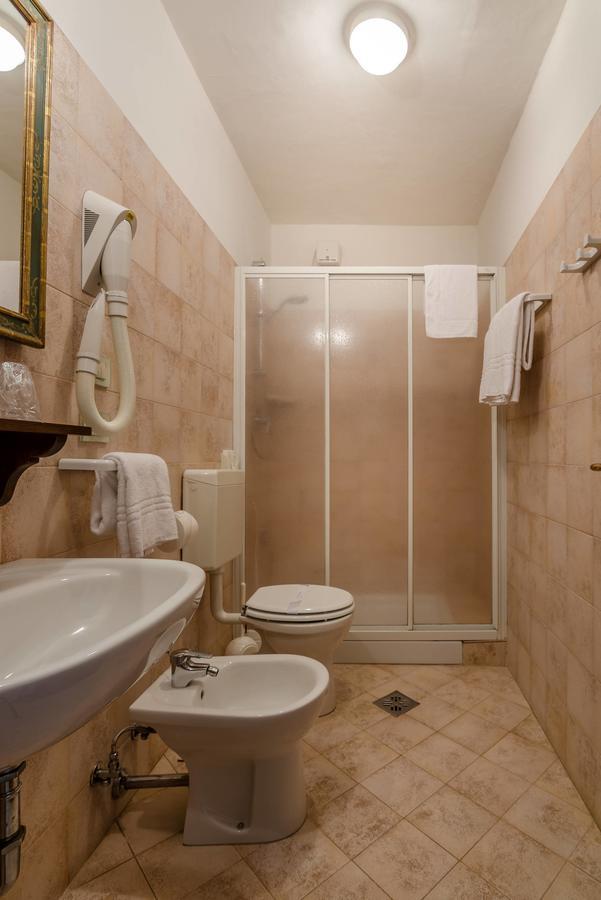 مبيت وإفطار البندقية Casa Rezzonico المظهر الخارجي الصورة
