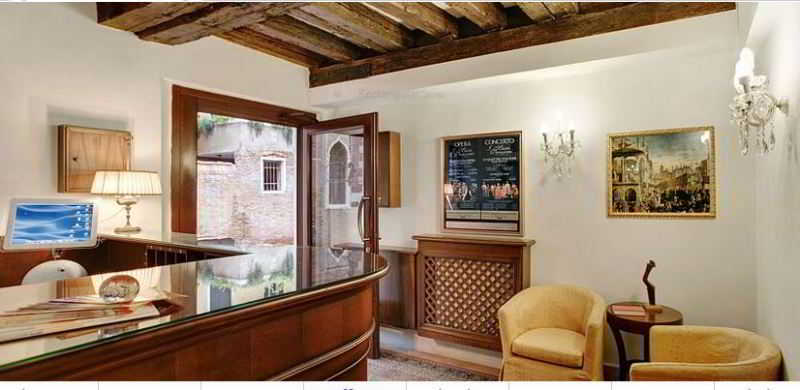 مبيت وإفطار البندقية Casa Rezzonico المظهر الخارجي الصورة
